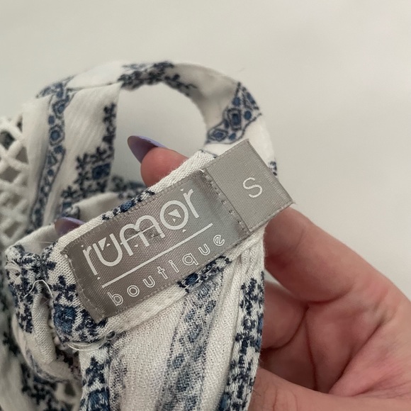 LF Striped Floral Romper - Picture 4 of 4